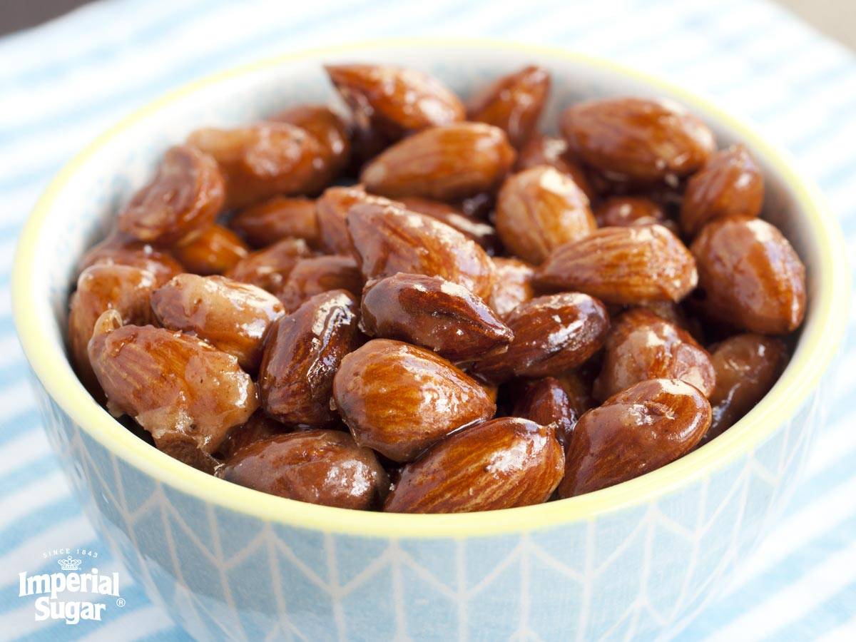 cinnamon candied almonds