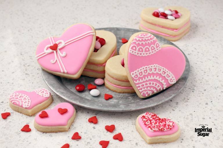 Heart-Shaped-Cookie-Boxes-imperial-768x511.jpg