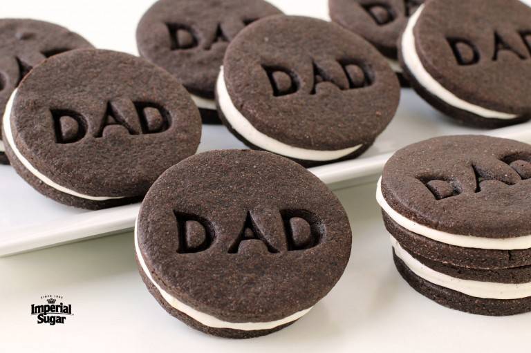 fathers-day-chocolate-sandwich-cookies-imperial-768x511.jpg