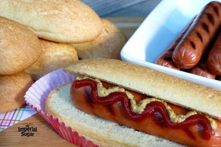gluten-free-hot-dog-or-hambuger-buns-Imperial-768x512.jpg
