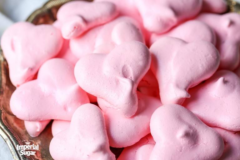 heart-shaped-meringue-cookies-imperial-768x512.jpg