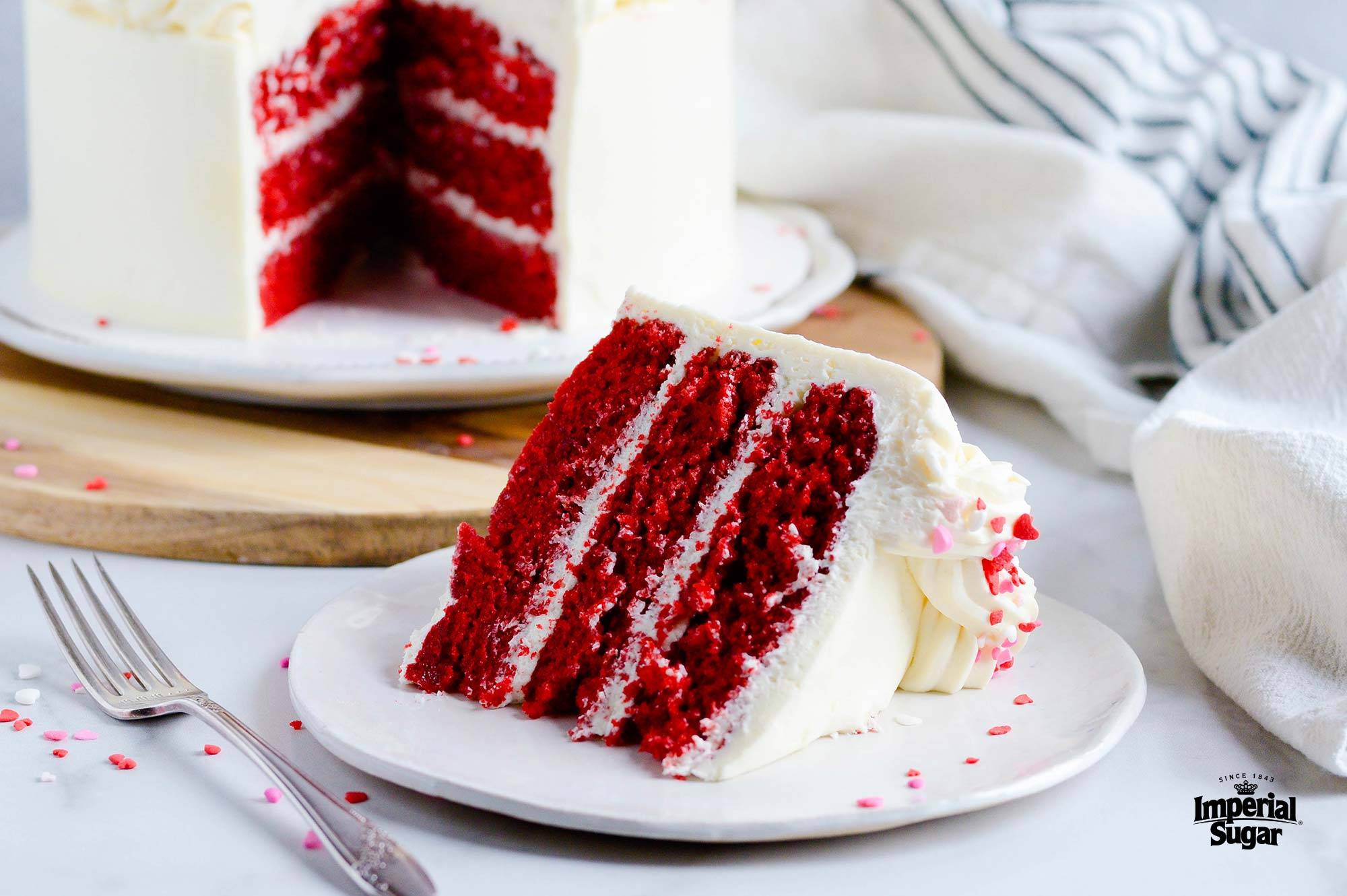 Red Velvet Cake With White Chocolate Frosting Imperial Sugar