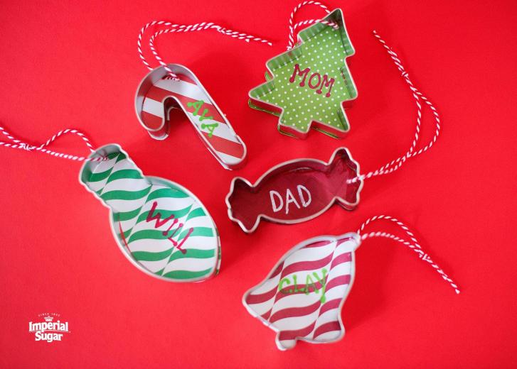 Cookie Cutter Ornament Place Cards