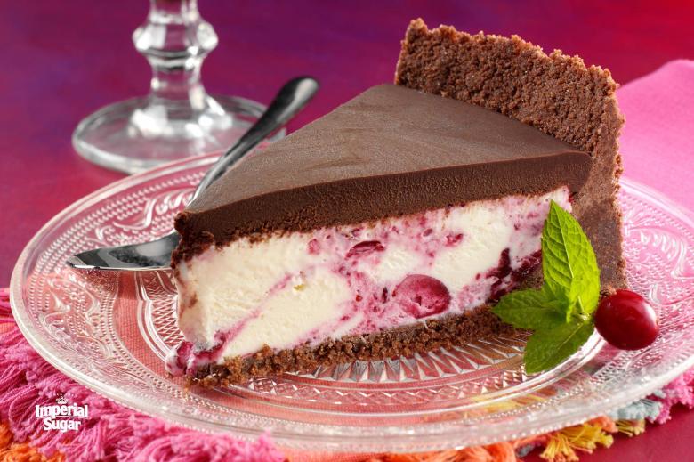 Chocolate Cranberry Ice Cream Pie