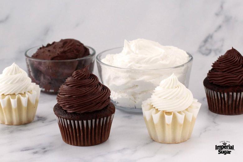 Chocolate and Vanilla Marshmallow Frosting
