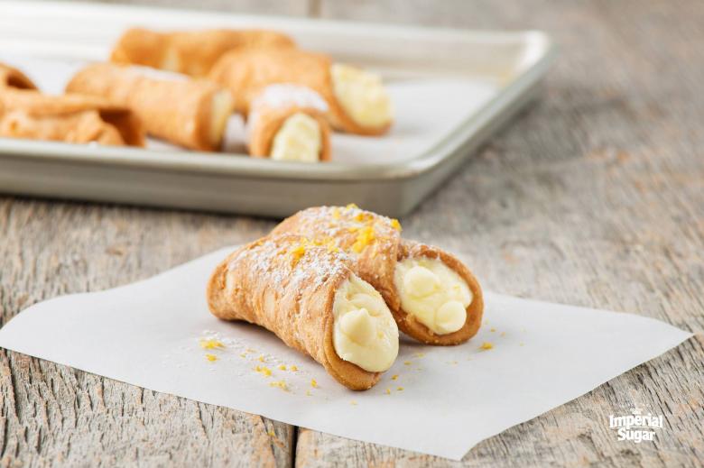 Lemon and White Chocolate Cannoli imperial