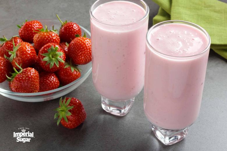 Low-Fat Strawberry Smoothie