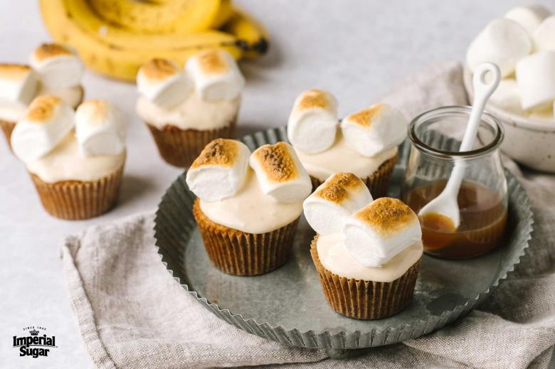 Bananas Foster Cupcakes with Roasted Marshmallow Tops 