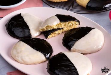 Copycat Black and White Cookies Imperial 