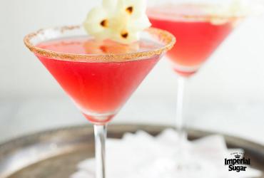 Frosted Cranberry, Cinnamon and Primrose Cocktail