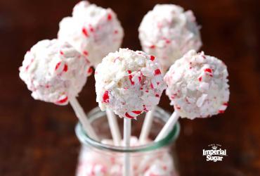 Peppermint Brownie Cake Pops