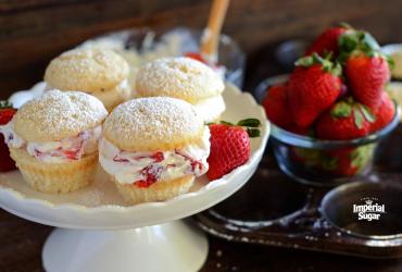 Strawberries & Cream Cupcakes imperial