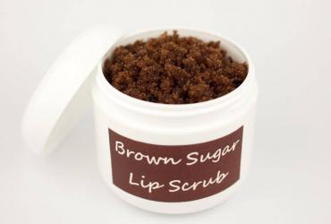 Brown Sugar Lip Scrub imperial