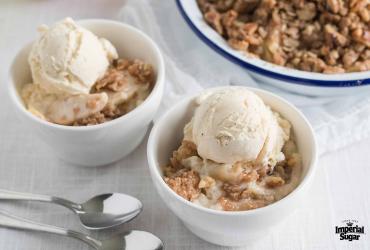 creamy apple crisp with oatmeal crust imperial