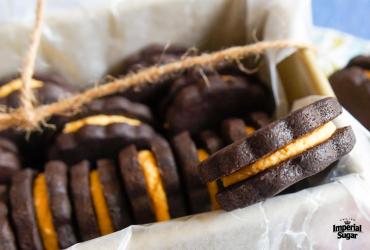 Spiced Chocolate Sandwich Cookies with Pumpkin Cream Filling